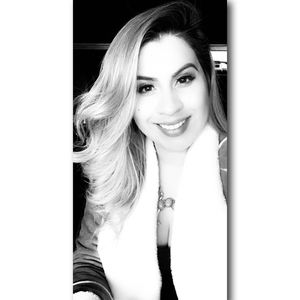 Meet your Posher, Adriana